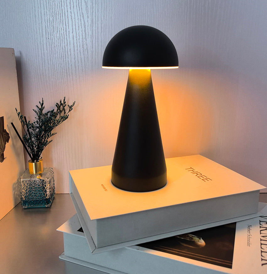 Bordlampe oppladbar sopp messing