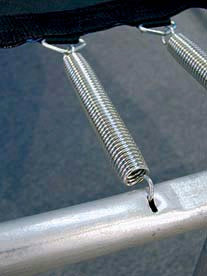 FJÆRER TIL 83210 TRAMPOLI