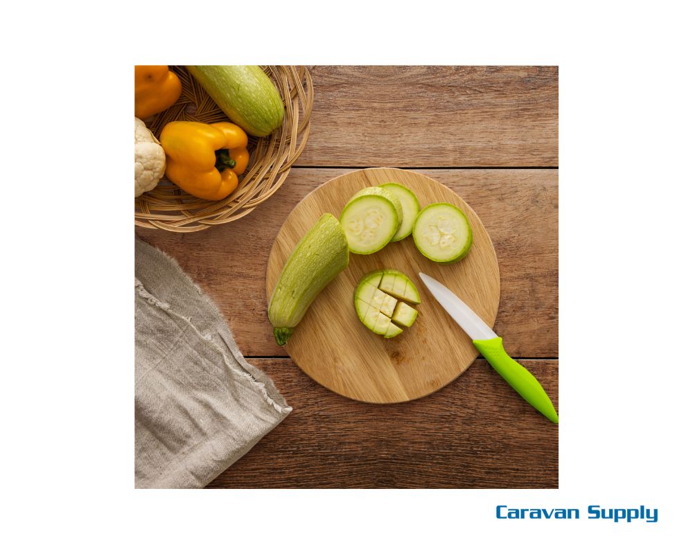 SALAT BOLLE M/LOKK OG BESTIKK HVIT